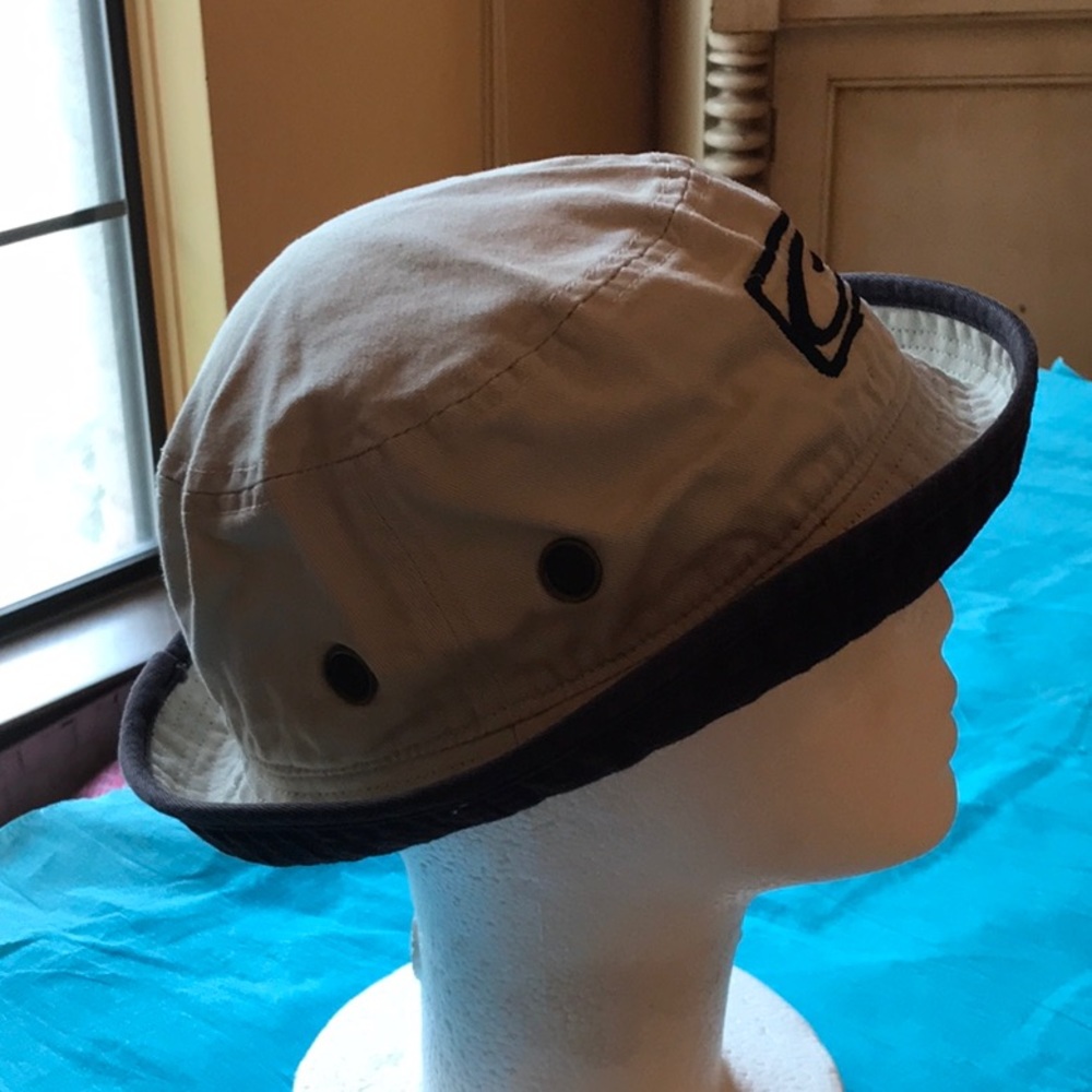 Rain hat - Picture 2 of 4